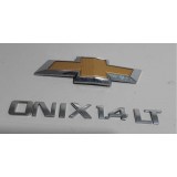 Emblema Com Letras Chevrolet Onix 2017